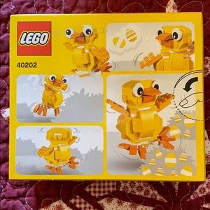 Lego Yellow Chick 111 pieces New
